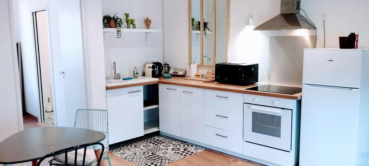 Appartement La maison des nomades à Avignon 0*,  France